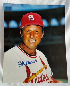 lot 60B image: Stan Musial Signed 8x10 St. Louis Cardinals Baseball Photo