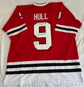 lot 19B image: Bobby Hull Signed Chicago Blackhawks Hockey Jersey With Beckett COA Inscribed HOF 1983
