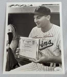 lot 26B image: Harmon Killebrew Signed 8x10 Photo with JSA COA Minnesota Twins Baseball