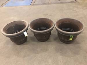 lot 11 image: Lot of Vigoro 21.8 in. Sutter Creek Java Large Brown Resin Planter (21.8 in. D x 16.1 in. H)  Customer Returns See Pictures