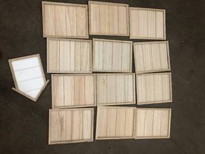 lot 22 image: Lot of Assorted  Wood Decor Rectangle  Customer Returns See Pictures
