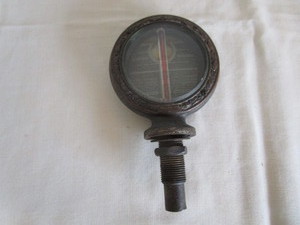 lot 50 image: Boyce Moto Meter Radiator Gauge