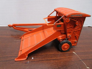 lot 5 image: Allis Chalmers Toy Roto Baler