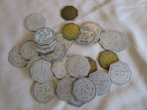 lot 90 image: Town Pump Tokens