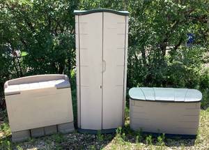 lot 92 image: Rubbermaid Storage Units for Yard & Garden Tools