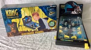 lot 48 image: King Kong 8th Wonder of the World Electronic Pinball Machine