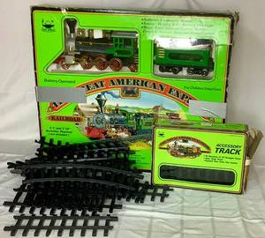 lot 123 image: New Bright The Great American Express Train Set with Extra Tracks