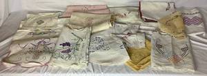 lot 105 image: Vintage Assortment of Embroidered Linens