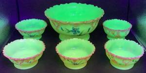 lot 141 image: Antique Tarentum Victoria Hand Painted Custard Uranium Glass Berry Bowl and 5 Sauce Bowls