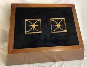 lot 26 image: Whitley Murasonde 1265 MCM Wall Speaker 12 Woofer 5Tweeter Ohm Mono Tested Magnavox 31.5 x 25.5 x 8.5 D