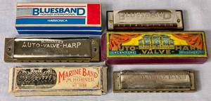 lot 375 image: Vintage Harmonica Bundle