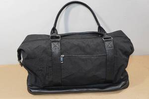 lot 21 image: Carry-On Luggage Bag