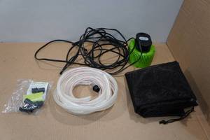 lot 34 image: Submersible Water Pump