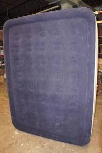 lot 41 image: Air Mattress - Queen