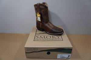 lot 65 image: Smoky Mountain Boots - Youth 9.5