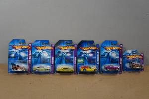 lot 121 image: 6 Hot Wheels - Drag Racing, Taxi Rods, Old Number 5.5, Red Line