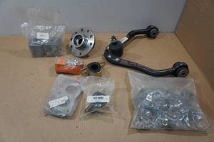 lot 131 image: Assorted Automotive Parts - Mostly 1999 Suburban