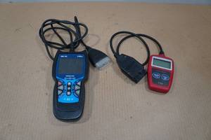 lot 136 image: 2 Engine Code Readers