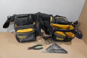lot 138 image: DeWalt Heavy Duty Tool Belt