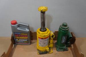 lot 143 image: Bottle Jacks with Radiator Flush