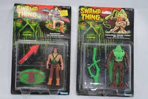 lot 7 image: Lot of 2 Swamp Thing Action Figures 1990