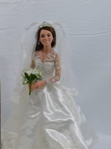 lot 61 image: Princess Catherine Royal Elegance Bride Doll by Ashton Drake