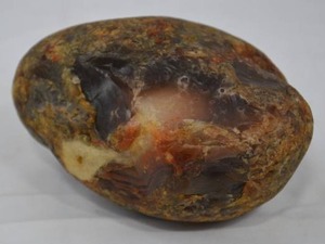 lot 68 image: Medium Sized Lake Superior Agate