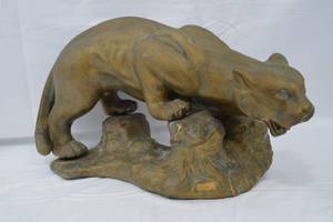 lot 75 image: Ceramic Gold & Teal Crouching Mountain Lion
