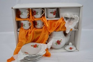 lot 87 image: Vietnamese Xing Chao Miniature Tea Set