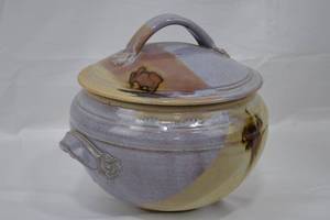 lot 106 image: Signed Pottery