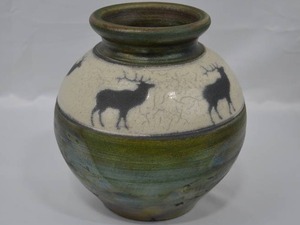 lot 108 image: Jeremy Miller Deer Raku Pottery