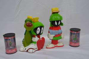 lot 119 image: Lot of Marvin the Martian Characters