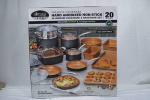 lot 156 image: NEW Gotham Steel Pro 20-Piece Cookware and Bakeware