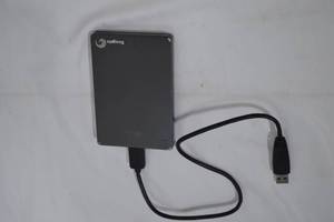 lot 182 image: Seagate Backup Plus Portable Drive