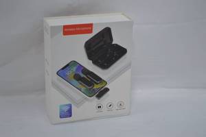 lot 183 image: Wireless Microphone for iPhone