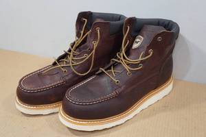 lot 22 image: Irish Setter Mens Ashby 6 Work Boots Style 83606 - Size 11.5