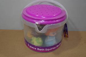 lot 28 image: 5-Piece Disney Princess Bath Squirter Bucket Set