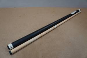 lot 35 image: Rage Pool Stick