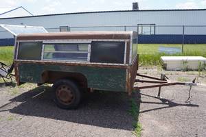 lot 1A image: Trailer with Topper - 6 x 101