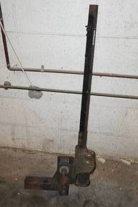 lot 1K image: Heavy Duty Hitch with Accessory Mount