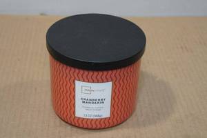 lot 37 image: Mainstay 13oz Candle - Cranberry Mandarin
