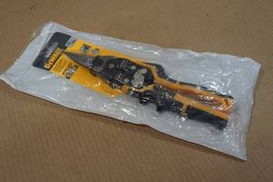 lot 41 image: DeWalt Center Aviation Snips