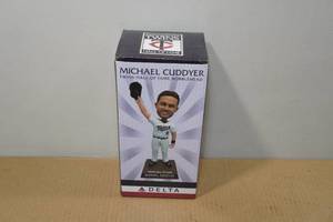 lot 142 image: Michael Cuddyer Twins Bobblehead