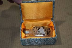 lot 195 image: Antique 1930-40s Japanese Glass Perfume Jar