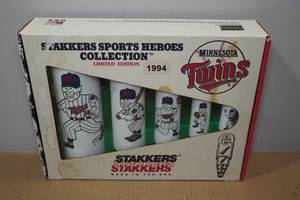 lot 197 image: Twins Stakkers Sports Heros Collection
