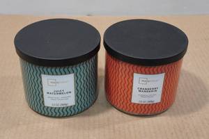 lot 215 image: Mainstays Candles - Juicy Watermelon, Cranberry Mandarin