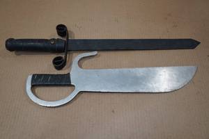 lot 226 image: 2 Homemade Knives