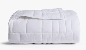 lot 67 image: FullQueen Cozy Block Quilt - Parachute