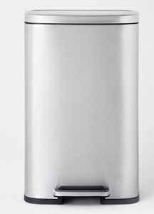 lot 422 image: 45L Rectangular Step Trash Can - Brightroom