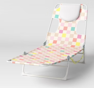 lot 425 image: Folding Lounger Pink - Sun Squad